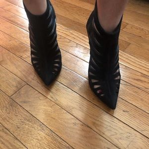Giuseppe Zanotti Cutout Booties Size 8 1/2